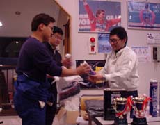 �������������A�R�ʂ̐ΐ�I��A�Ð�I��ɕ\����Əܕi�𑡒�B